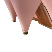画像をギャラリービューアに読み込む, CELINE by Phoebe Philo 16AW V-neck Pumps

