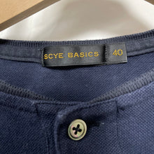 画像をギャラリービューアに読み込む, scye Henley neck polo shirt
