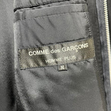 Load image into Gallery viewer, COMME des GARCONS HOMME PLUS コムデギャルソンオムプリュス 99AW ステッチデザインテーラードジャケット スラックスパンツ セットアップ PJ-04034M PP-04026L AD1999
